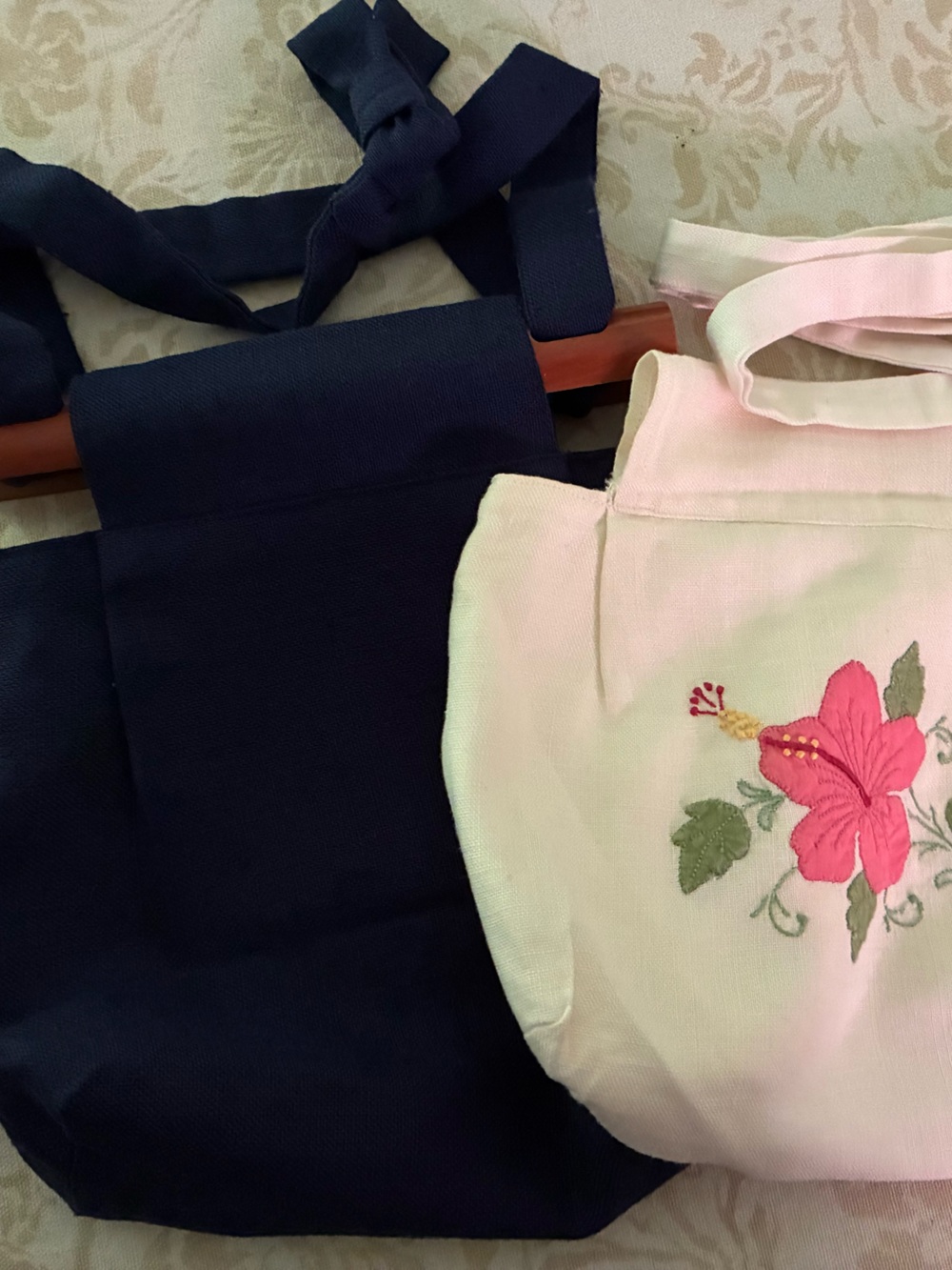NEW Smith's Bermuda Bag ~ Cedar Handle Two Covers Navy & White Hibiscus Vintage